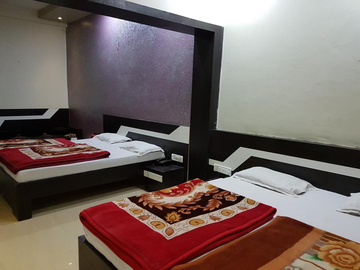 Hotel Raviji'S Retreat Ābu Eksteriør billede