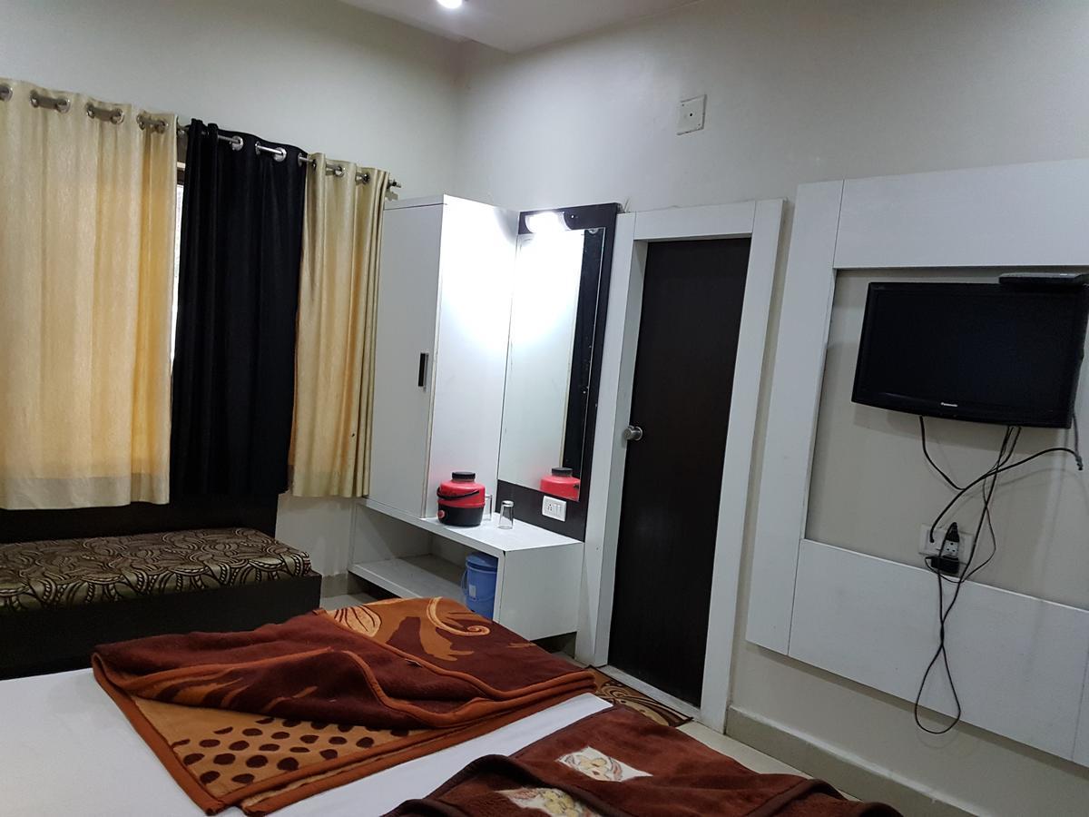 Hotel Raviji'S Retreat Ābu Eksteriør billede